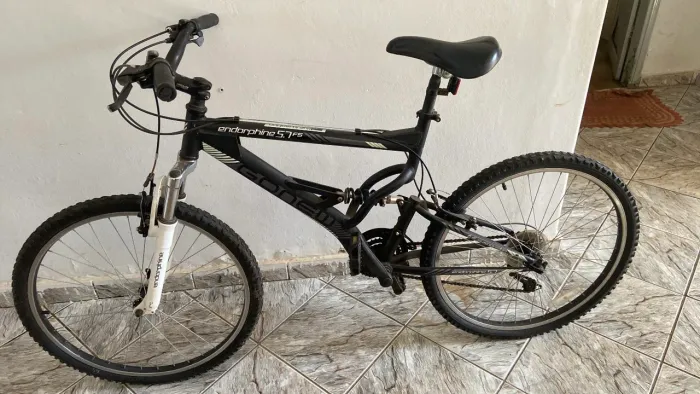 Bicicleta Gonew Endorphine 5.7 FS aro 26, quadro 18,5?