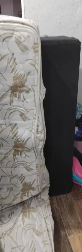 Vendo cama box de casal com colchão