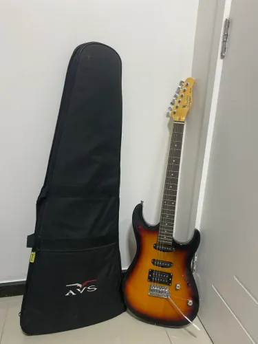 Guitarra memphis mg 260 (acompanha bolsa e alça)