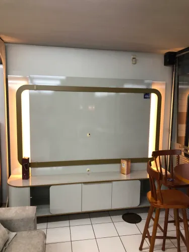 Estante 2,40 m NOVA c/led