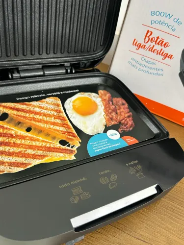 Sanduicheira Elétrica Cadence Click 750W 220V Grill 2 em 1
