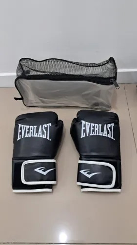 2 Pares de Luvas Everlast Core para Treino - Branca e Preta