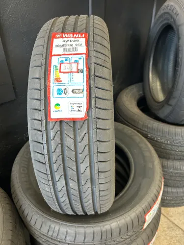 Pneus Novos 205/65/16 Wanli