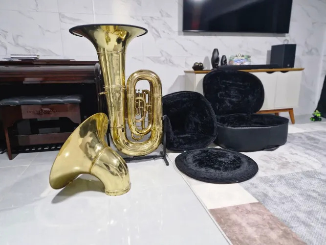 Tuba Conn 20J Lady Face Original