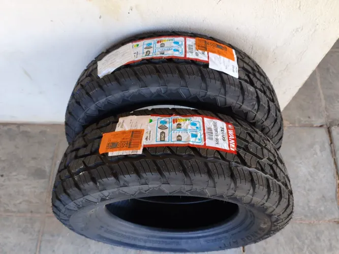 Par de pneus misto Wanli 205/70R15 Strada Adventure
