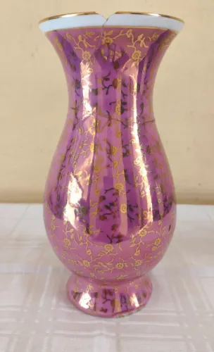 Vaso em Porcelana Real