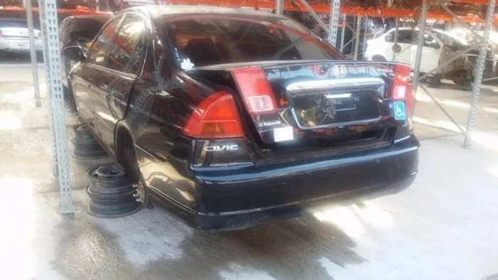 Peças usadas Honda Civic LX 2002 gasolina 115cv