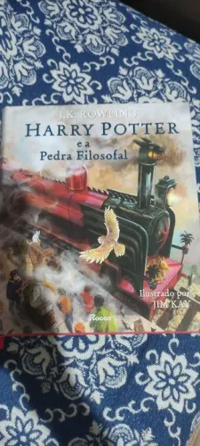 Harry Potter Livro ilustrado de Harry Potter e a Pedra Filosofal