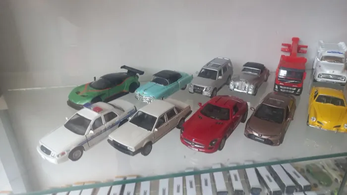 miniaturas de carros 1:43 a 1:36