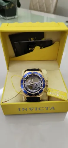 Relógio Invicta Automático Dourado com Pulseira de Borracha