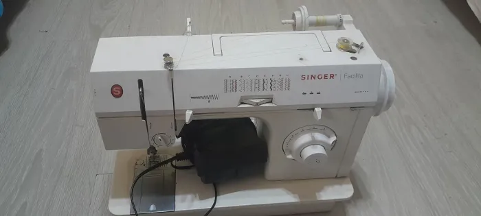 Máquina de costura singer facilita 2868 220v
