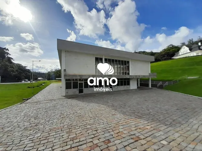 Galpão para alugar no bairro Primeiro de Maio em Brusque
