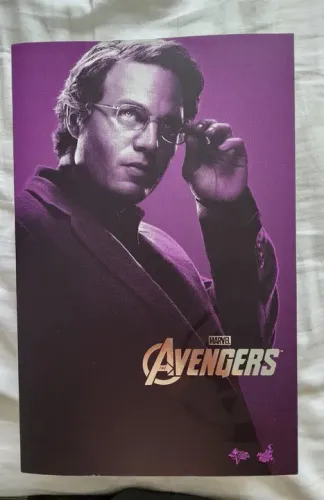 Hot Toys Bruce Banner - Avengers - Escala 1/6 - Marvel