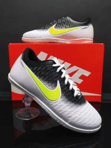 Chuteira Futsal