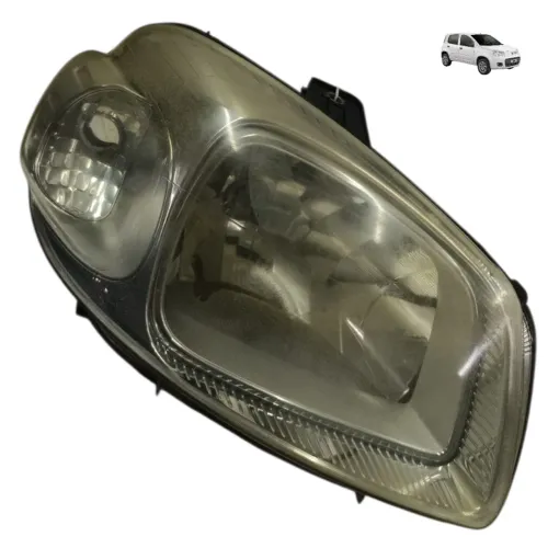 Farol direito Fiat Uno Vivace 2013 2014 2015 com detalhe
