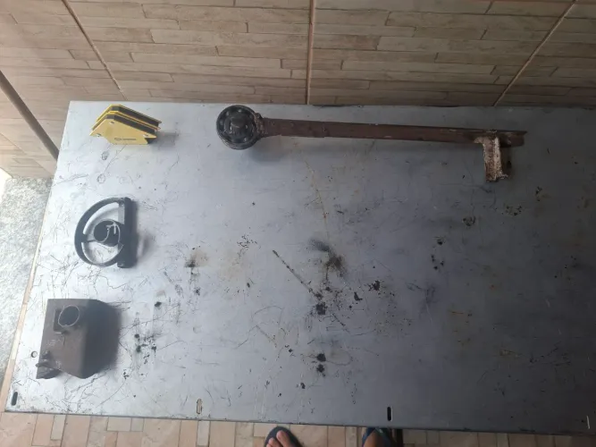 Mesa de Serralheria/Marcenaria em Ferro e Alumínio + Ímãs + Moldes para Entortar Ferro
