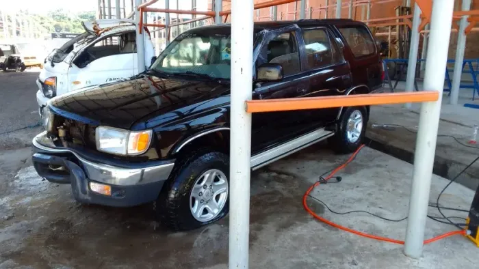  HILUX SW4 3.0 2000 4X4 DIESEL 114CVS MANUAL VENDIDA EM PEÇAS