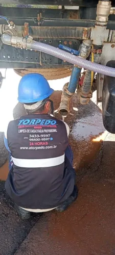 admite-se bombeiro hidraulico e ajudante para desentupidora 