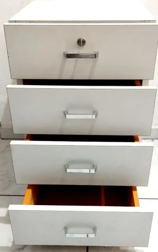 Armário para escritório com 4 gavetas 