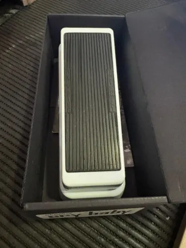Pedal Wah Zakk Wylde Cry Baby Gcb95w limited Edition - Usado