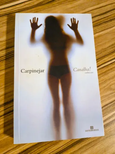 Livro "Canalha", do Fabrício Carpinejar