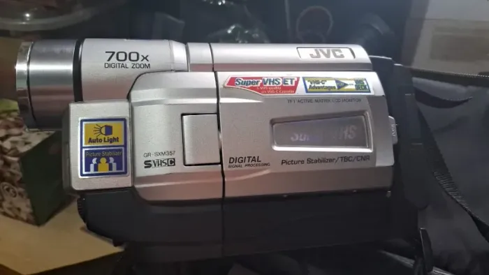 ***Filmadora jvc super vhs gr-sxm357  vintage com maleta para (colecionadores) 