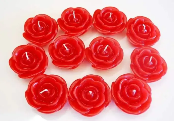 Velas rosinha flutuante e aromáticas