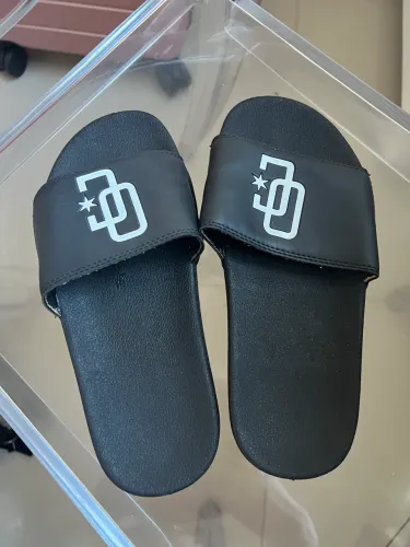 Chinelo slide overcome 