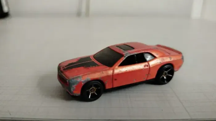 Miniatura '08 Dodge Challenger Srt8 Hot Wheels 1/64