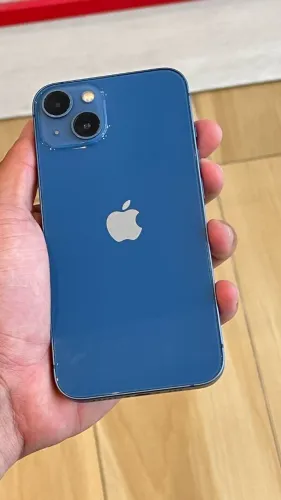 Super Oferta: iPhone 13 128GB Azul Semi Novo!