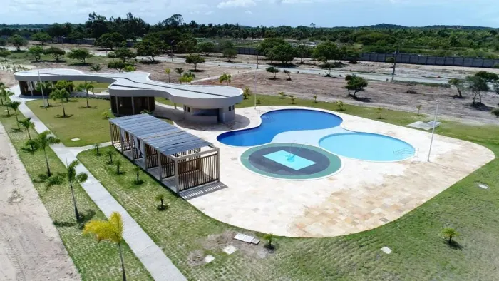 Lote em Condomínio Clube na Lagoa do Bonfim, 515m2, bem localizado.