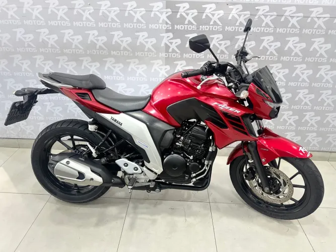 Moto Yamaha FZ25 ABS 2023