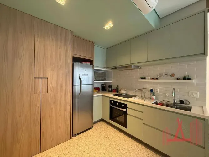 Apartamento MOBILIADO à Venda com 1 dormitório, 1 vaga de garagem, com 45 m² - Moema
