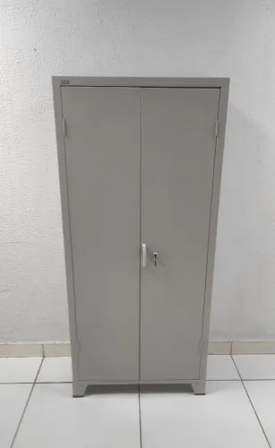 Armário de aço P.A 75 em 6x no cartão ( Entrega grátis! )