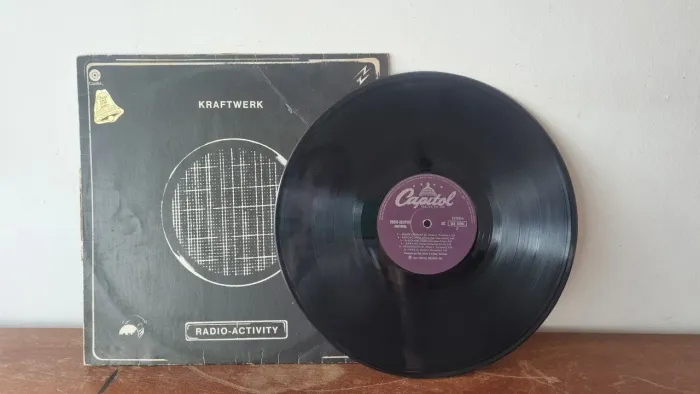 LP Vinil Kraftwerk Rádio - Activity 1975 - Para Colecionadores