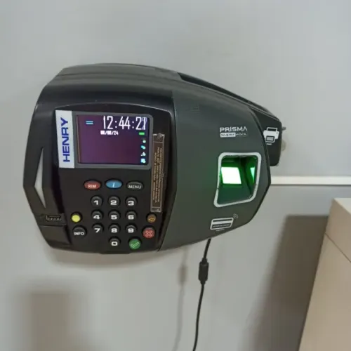 RELÓGIO BIOMÉTRICO HENRY PRISMA