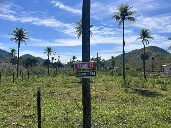 Terreno a venda em Paracambi.