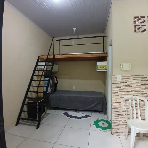 Ktinete quarto  individual para homens 