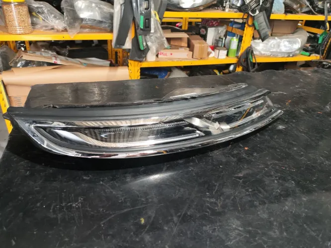 Farol drl C4 Cactus lado direito 