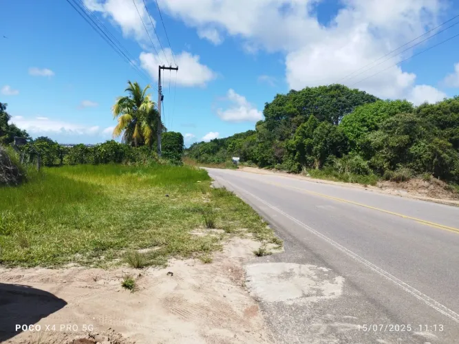 Granja no Conde-Pb 22 hectares de terra às margem da Pb018 há 8 km da praia.