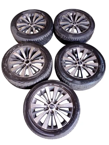 Jogo de rodas aro 17 Kia cadenza original,com pneu 225/60/17