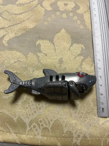 Brinquedo Boneco Tubarão Robô Shark Mattel 2012 10cm (Usado)