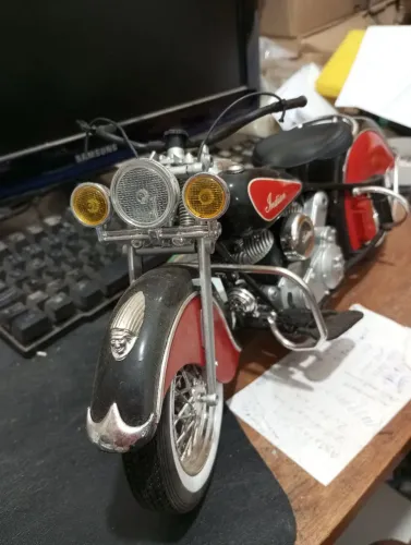 Motocicleta escada 1:10 indian