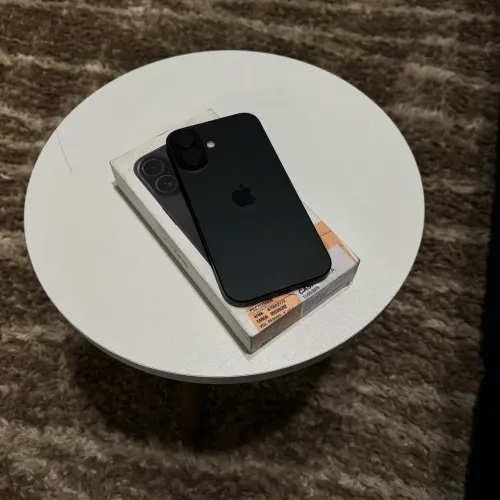 iPhone 16 128GB - praticamente sem uso - Leia a descrição 