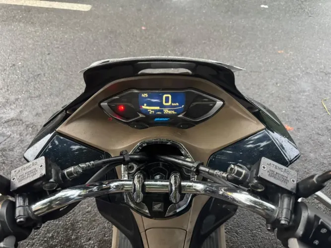 Honda PCX 160 DLX 2025