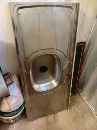 Vendo essa pia de inox 1metro e cinquenta