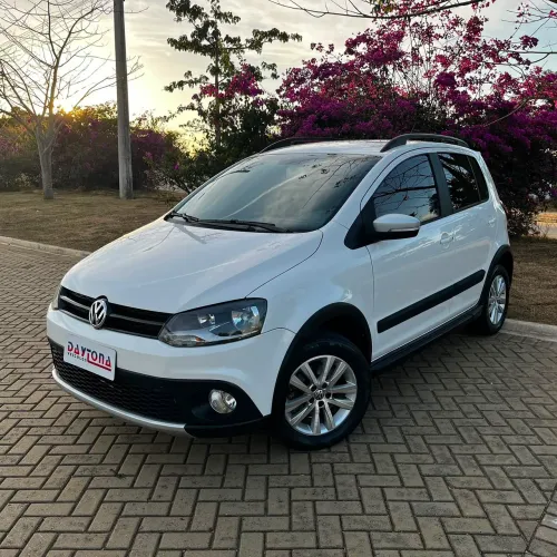 Volkswagen Crossfox 1.6 MI Total Flex 8V 5P 2014