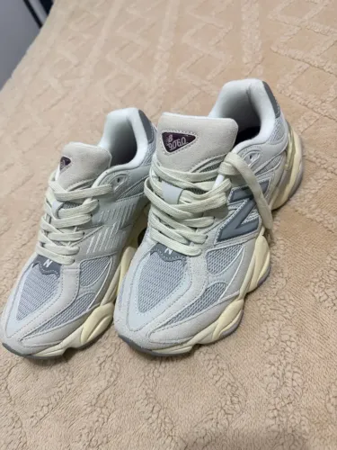Tênis New Balance 9060 - PREMIUM IMPORTADO - nº 38