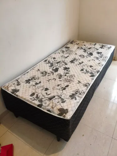 DOAÇÃO - Base para colchão de solteiro