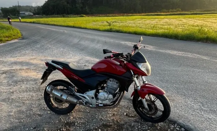 VENDO CB300r 
